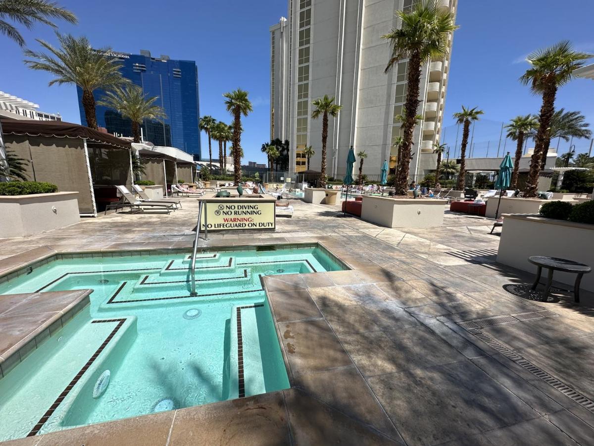 Mgm Signature Deluxe Balcony Strip View Suite Las Vegas Exterior foto