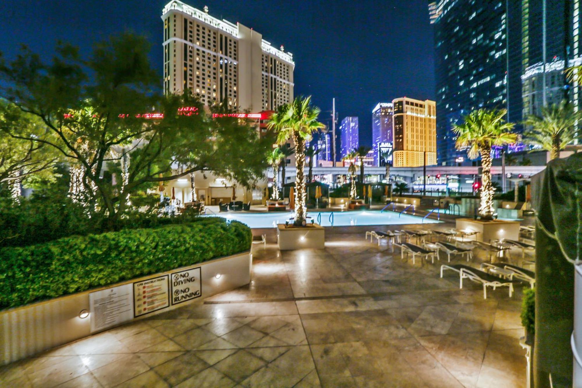 Mgm Signature Deluxe Balcony Strip View Suite Las Vegas Exterior foto